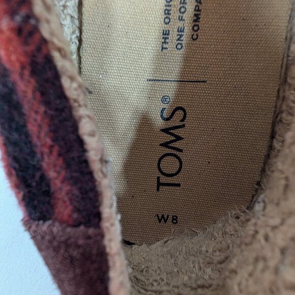 TOMS - Picture 2 of 3